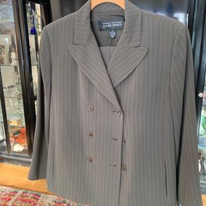 Size 8 Linda Allard Ellen Tracy Pantsuit